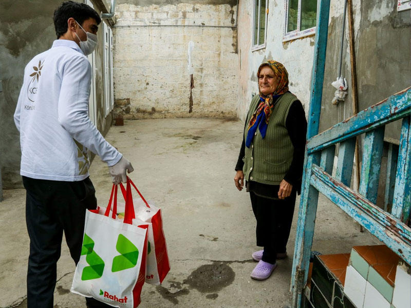 KOBİA və "Rahat" supermarketlər şəbəkəsindən birgə sosial təşəbbüs​ - FOTO