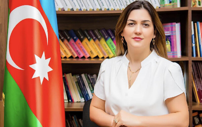 Məktəb direktoru qızına görə işdən çıxdı - 