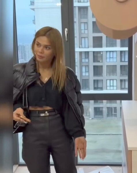 Aysun yeni evinə köçdü - FOTOLAR