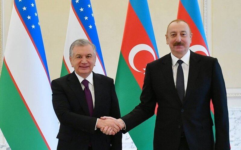 Şavkat Mirziyoyev Prezident İlham Əliyevi təbrik etdi
