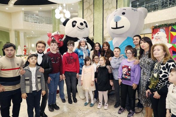 Leyla Əliyeva daun sindromlu uşaqlar üçün təşkil olunan şənlikdə iştirak edib - FOTO
