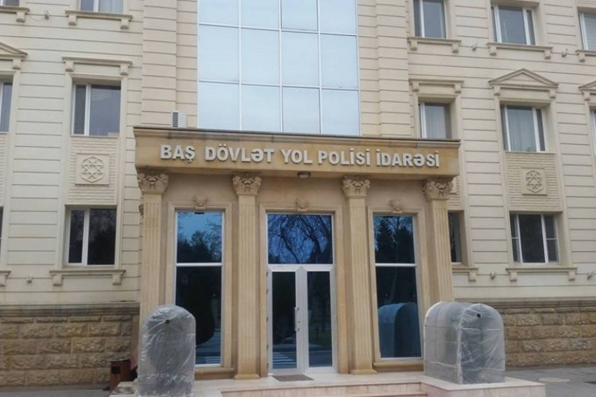Yol Polisi bir nəfərin ölümü, beş nəfərin xəsarət alması ilə nəticələnən yol-nəqliyyat hadisəsi barədə məlumat yayıb