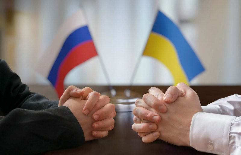 Ukrayna ordusu PUA-larla Rusiyanın neft emalı zavodunu vurub — FOTO 