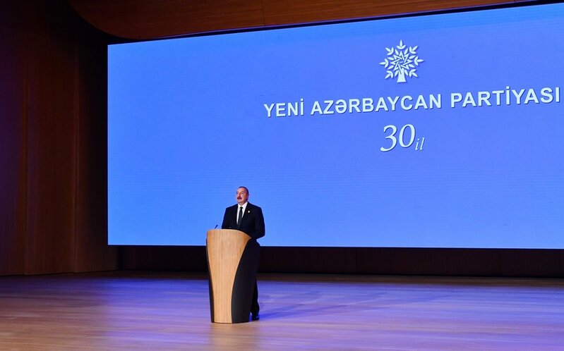 Azərbaycan Prezidenti: 'Bu gün bütün Azərbaycan xalqı ordumuzla fəxr edir