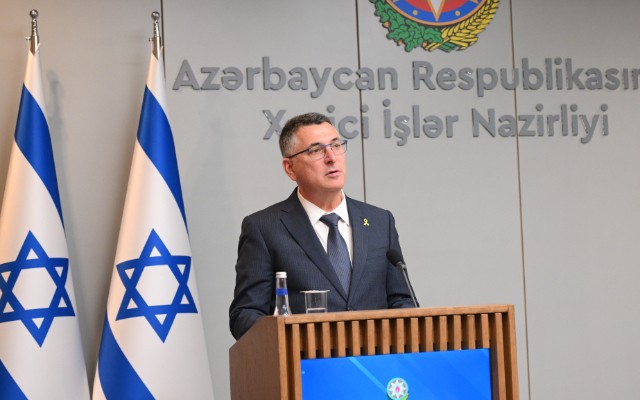 İlham Əliyev uzaqgörən liderdir' - Saar Bakı səfərindən yazdı - FOTO