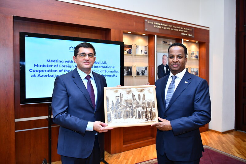 Somali Federativ Respublikasının xarici işlər və beynəlxalq əməkdaşlıq naziri ADNSU-da - FOTOLAR