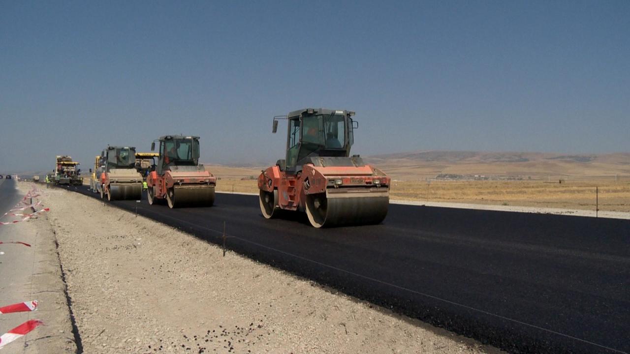 Şəkidə 3 min əhalinin istifadə etdiyi avtomobil yolunun tikintisi davam etdirilir