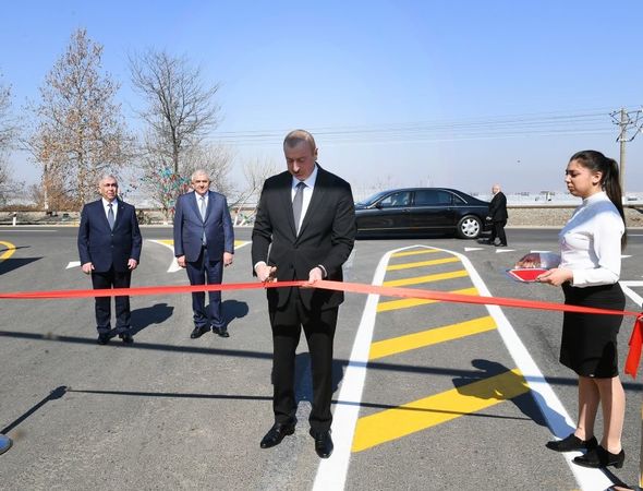 İlham Əliyev Tovuzda avtomobil yolunun yenidənqurmadan sonra açılışında - YENİLƏNİB+FOTO/VİDEO