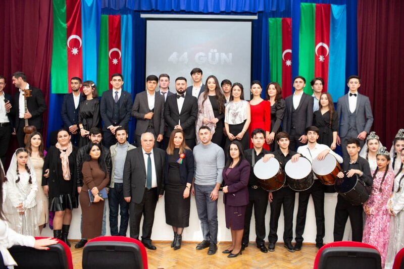 Humanitar Kollecdə Zəfər günü qeyd edildi - FOTOLAR