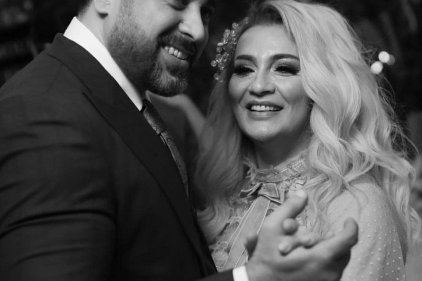 Nüşabə Ələsgərli: "Ərimin 46, mənim 53 yaşım var"