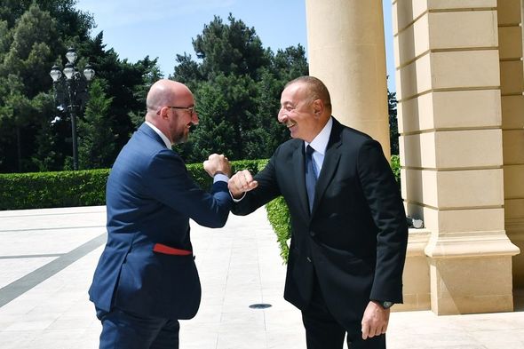 İlham Əliyev və Şarl Mişel birgə işçi nahar ediblər - FOTO