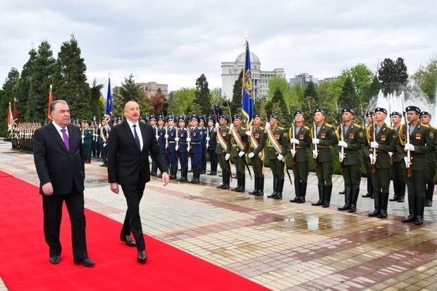 Azərbaycan Prezidentinin Düşənbədə rəsmi qarşılanma mərasimi oldu - FOTOLAR