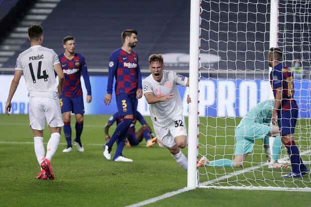 Azarkeşlər "Barselona" futbolçularını FİTƏ BASDILAR