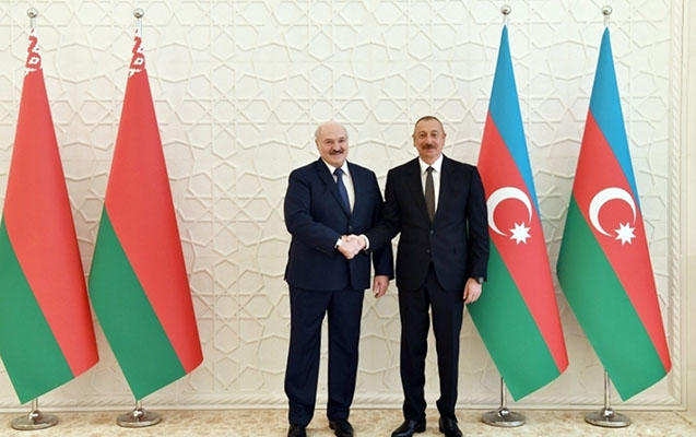 Lukaşenko İlham Əliyevi təbrik etdi