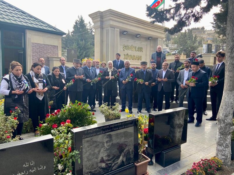 Abşeron rayonunda şəhidlər yad edilir - FOTOLAR