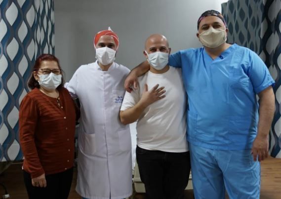 Maltada qopan barmağını bel çantasında Türkiyəyə gətirdi – FOTO/VİDEO