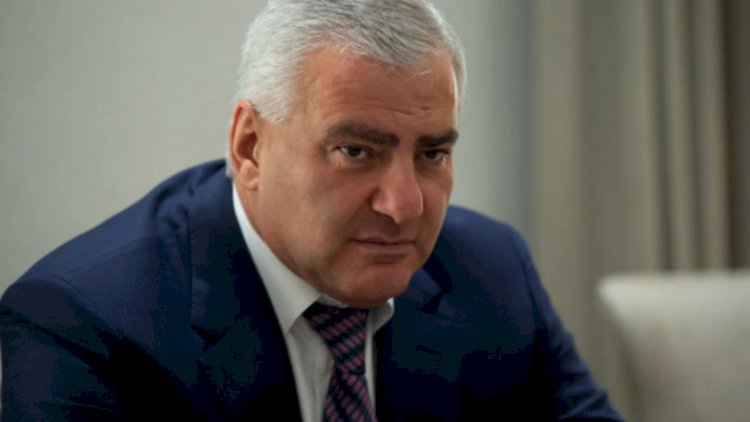 Paşinyan Karapetyanla bağlı qərar verdi