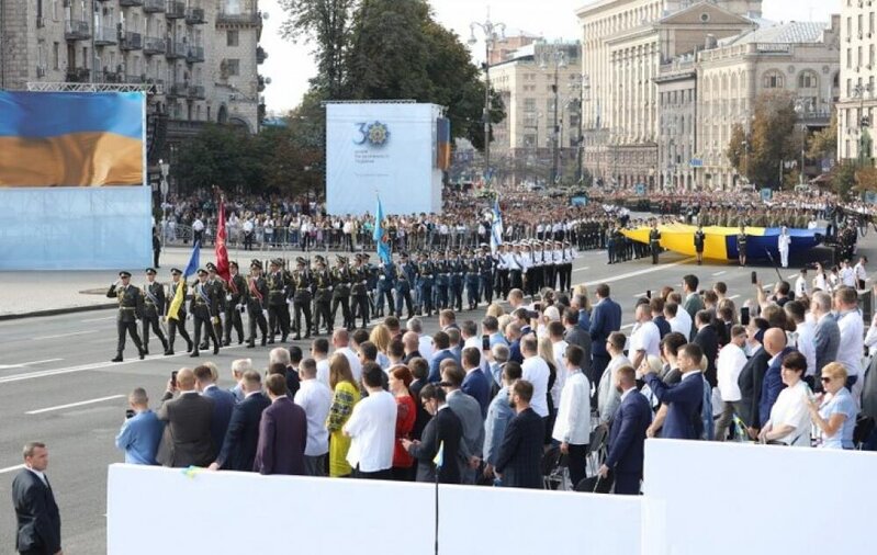 Ukraynada Müstəqillik Günü ilə bağlı təntənəli parad keçirildi - FOTO