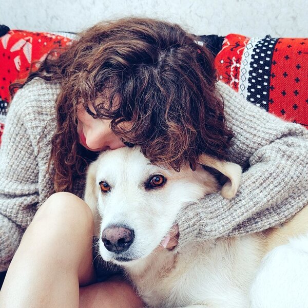 Dilarə Kazımova evində itləri ilə - FOTOLAR