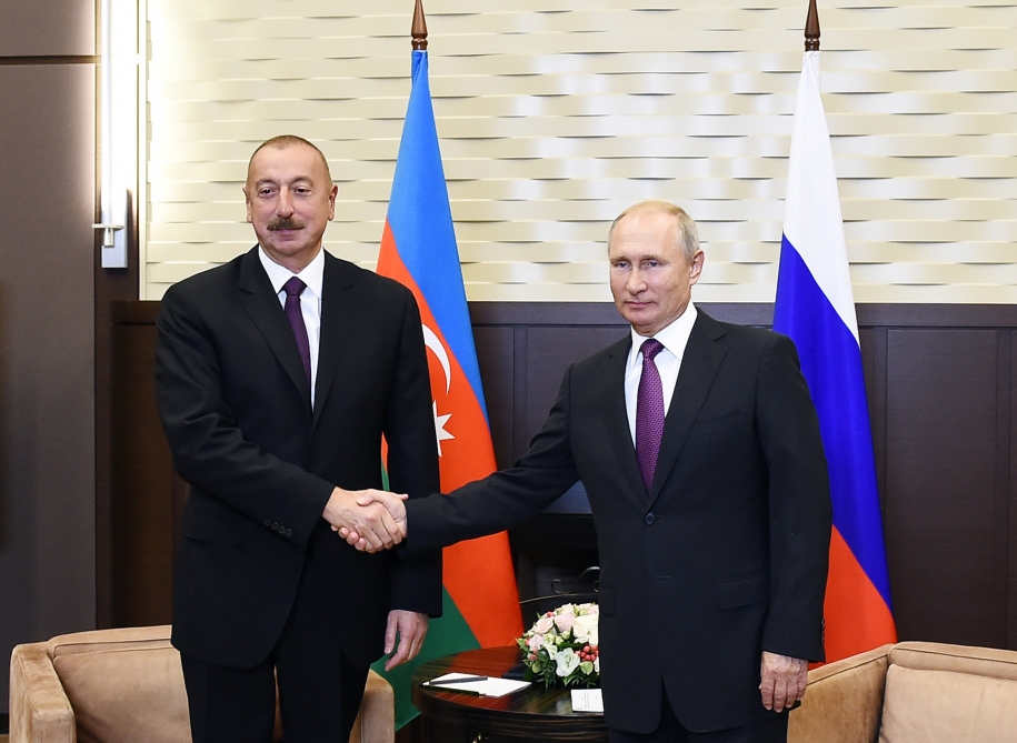 İlham Əliyevlə Vladimir Putin arasında telefon danışığı olub