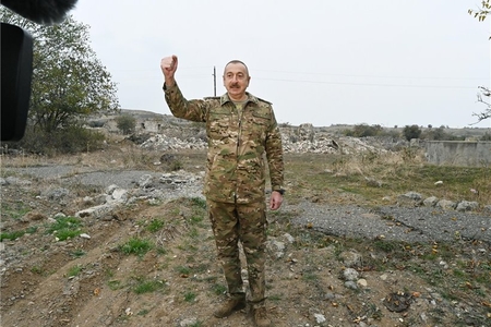 Ali Baş Komandanın rəhbərliyi ilə düşməni əzəli torpaqlarımızdan iti qovan kimi qovduq