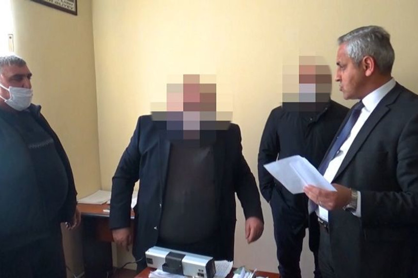 Azərbaycanda karantin rejimini pozan bələdiyyə sədri saxlanılıb
