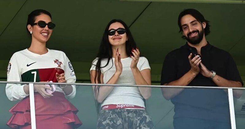 Corcina oğlunun oyununu izlədi - FOTOLAR