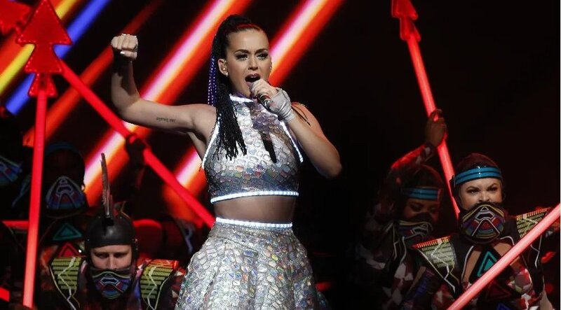 Məşhur müğənninin konserti hava şəraitinə görə ləğv edildi