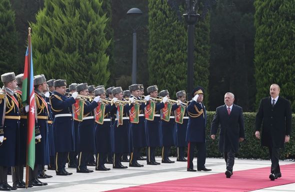 İlham Əliyev İordaniyanın kralını qarşıladı - FOTO