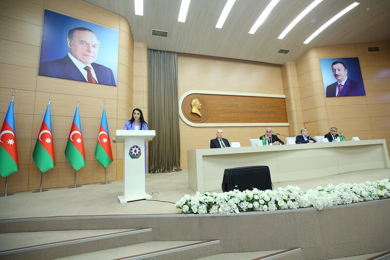 Binəqədidə müşavirə keçirildi - FOTOLAR