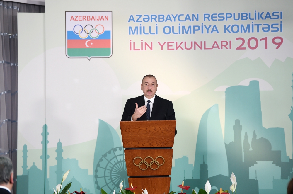 İlham Əliyev: Kim deyirsə ki, "Formula 1" ziyan vurur, o, ya bilmir, ya da qəsdən işləri təhrif etmək istəyir