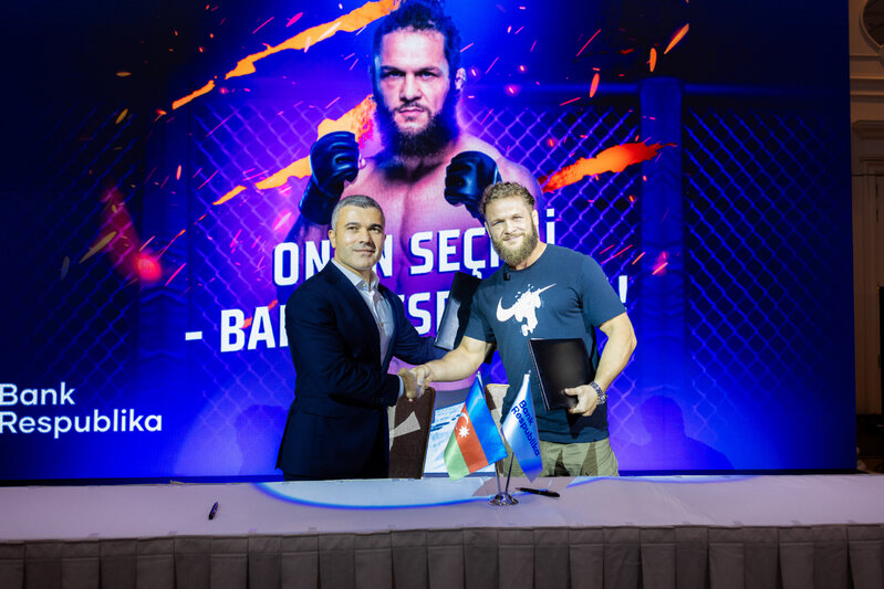 UFC ulduzu Rafael Fiziev Bank Respublikanı seçdi - FOTOLAR