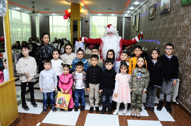 Naftalanda Şəhid və qazi övladları üçün Yeni il Bayramı münasibəti ilə tədbir keçirilib - FOTOLAR