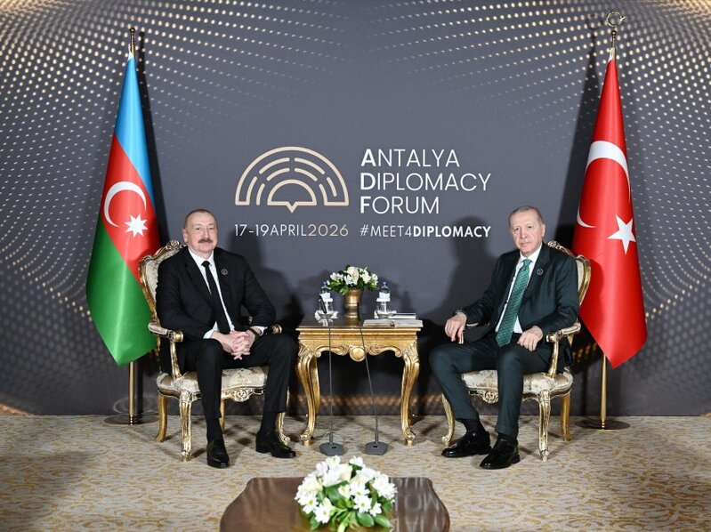 Antalyada İlham Əliyevlə Rəcəb Tayyib Ərdoğanın görüşü keçirilib