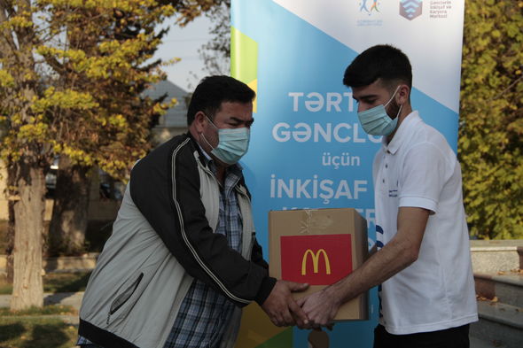 Könüllülər Vətən müharibəsində zərərçəkmişlərə dəstək oldu - FOTO