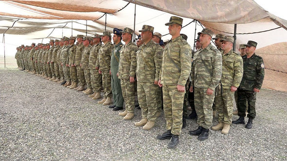 Naxçıvan Qarnizonu Qoşunlarında komandir hazırlığı məşğələsi keçirilib – FOTO/VİDEO