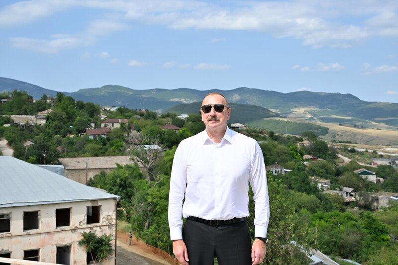 İlham Əliyev Xocalının işğaldan azad edilmiş Çanaqçı və Sığnaq kəndlərində olub - FOTOLAR