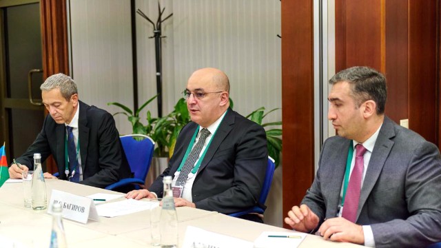 Azərbaycanla Rusiya avtomobil buraxılış məntəqələri ilə bağlı saziş imzaladı
