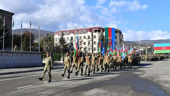 Xankəndi paradına Kərim Vəliyev komandanlıq edib - FOTO
