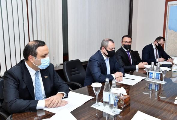 Adil Əliyev İƏT-ın Gənclər Forumunun prezidenti Taha Ayhanla görüşüb - FOTO