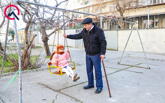 Xərçəngə 4 dəfə qalib gələn şəxs: "İlk əməliyyata ad günümdə girdim" - VİDEO - FOTO