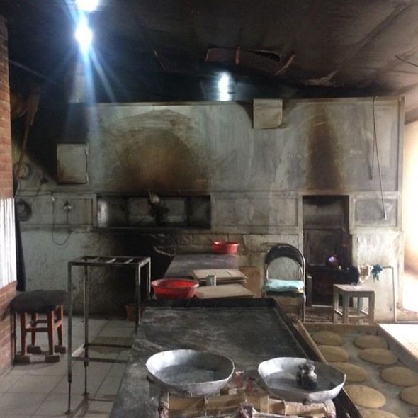 Çörək istehsalı müəssisəsində iyrənc mənzərə - FOTO 