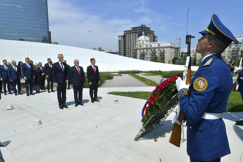 Rixard Raşin Zəfər parkında - Fotolar