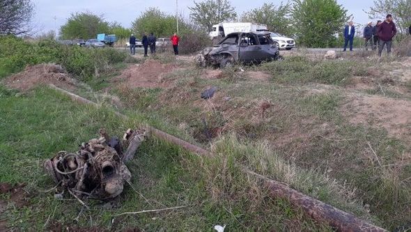 Tovuzda yüksək sürət can aldı: Kanala aşan avtomobildə bir nəfər öldü, digəri yaralandı - FOTO