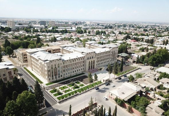 İlham Əliyev və Mehriban Əliyeva Gəncədə universitetin yeni tədris mərkəzinin açılışında - YENİLƏNİB+FOTO