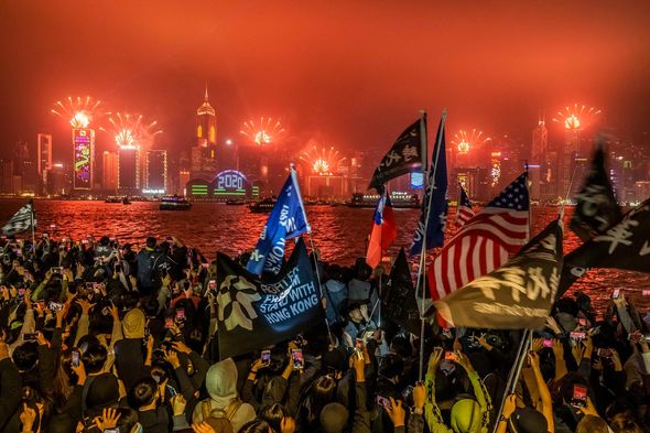 Dünya Yeni ili belə qarşıladı - FOTO