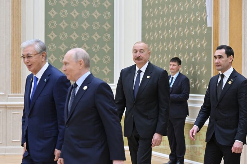 Türkmənbaşı şəhərində Xəzər Ekoloji Sammitinin geniş tərkibdə iclası keçirilir - FOTO
