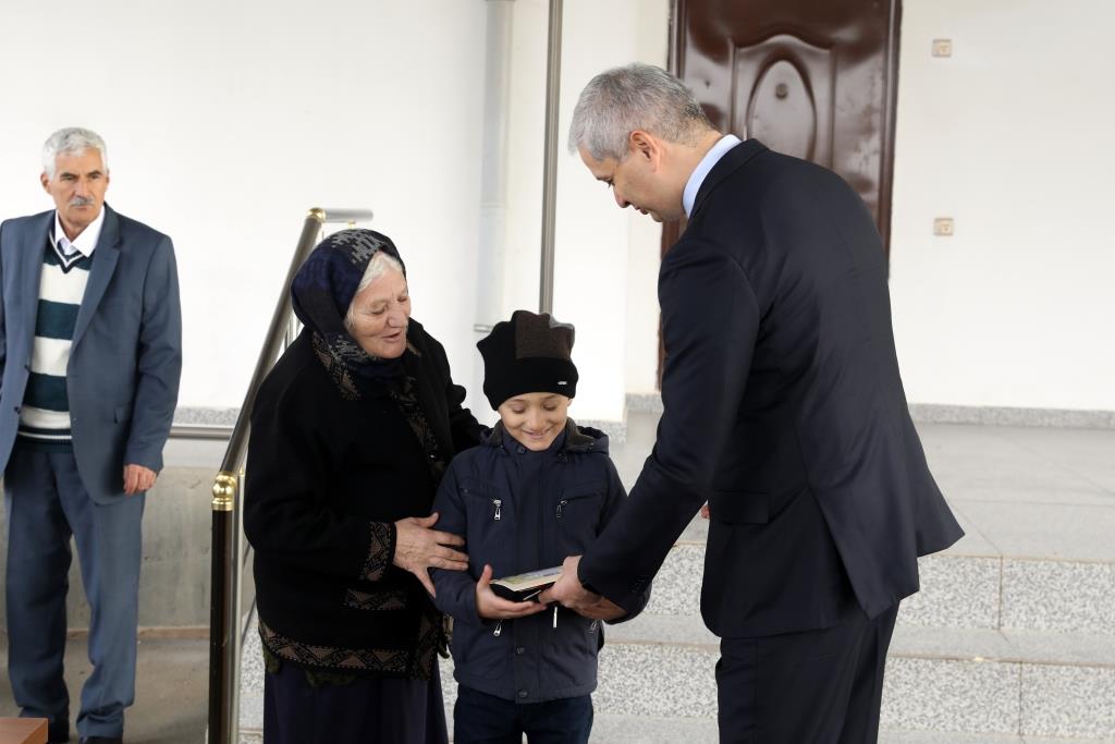 Daha 27 şəhid ailəsi və Qarabağ müharibəsi əlilinə mənzil verildi - FOTO/VİDEO