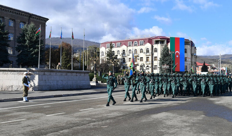 Xankəndi paradına Kərim Vəliyev komandanlıq edib - FOTO