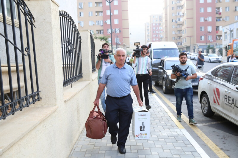 Laçına daha 52 nəfər yola salınıb - FOTO